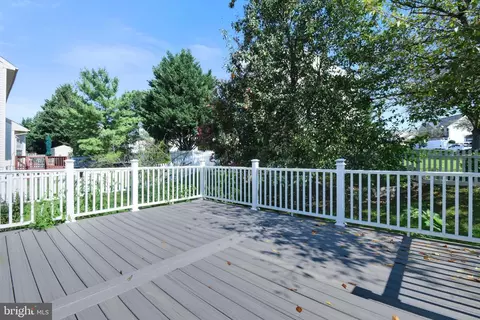 Exterior - 800 Aztec Dr, Frederick, MD 21701 photo 2 of 5