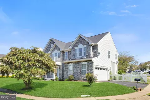 Exterior - 800 Aztec Dr, Frederick, MD 21701 photo 5 of 5