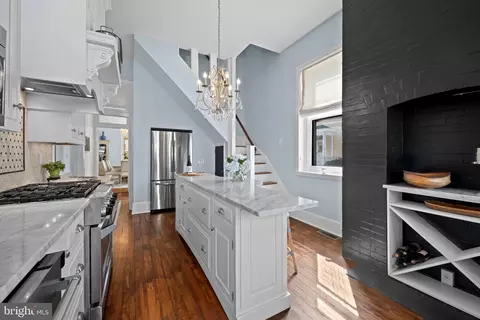 Entry Way - 201 E 2nd St, Frederick, MD 21701 photo 6 of 14