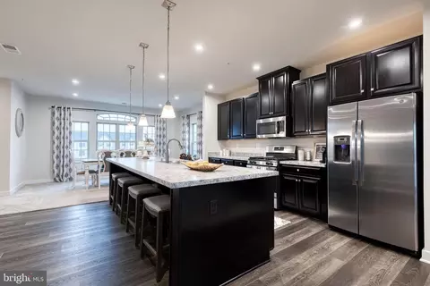 10141 Fauberg St, Ijamsville, MD 21754
