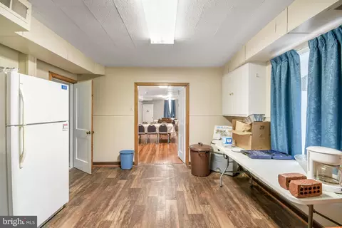 Entry Way - 9624 Liberty Rd, Frederick, MD 21701 photo 5 of 8