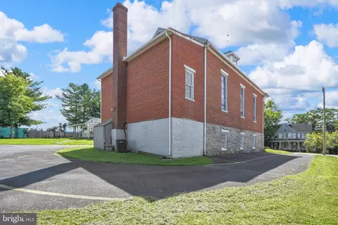 Exterior - 9624 Liberty Rd, Frederick, MD 21701 photo 3 of 7