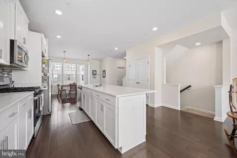 Entry Way - 5655 Owl St, Frederick, MD 21704 photo 10 of 21