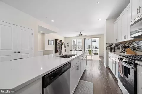 Entry Way - 5655 Owl St, Frederick, MD 21704 photo 13 of 21