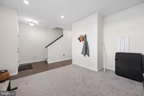 Entry Way - 5655 Owl St, Frederick, MD 21704 photo 5 of 21