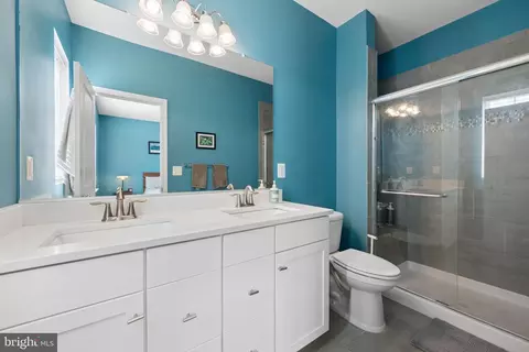 Bath - 5655 Owl St, Frederick, MD 21704 photo 1 of 1