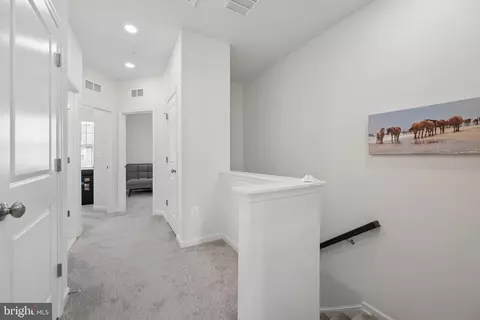 Entry Way - 5655 Owl St, Frederick, MD 21704 photo 17 of 21