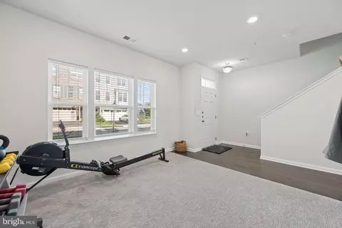 Entry Way - 5655 Owl St, Frederick, MD 21704 photo 4 of 21