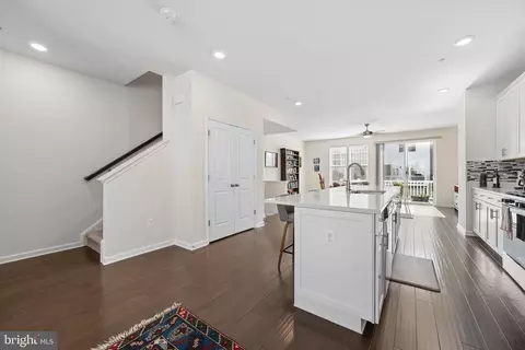 Entry Way - 5655 Owl St, Frederick, MD 21704 photo 12 of 21