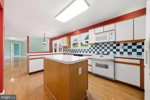 Kitchen - 6101 Fieldcrest Dr, Frederick, MD 21701 photo 3 of 4