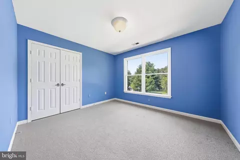 Bedroom - 6101 Fieldcrest Dr, Frederick, MD 21701 photo 7 of 8