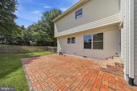Exterior - 6101 Fieldcrest Dr, Frederick, MD 21701 photo 9 of 15