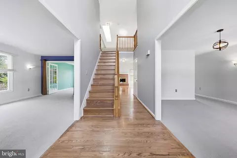 Entry Way - 6101 Fieldcrest Dr, Frederick, MD 21701 photo 2 of 4