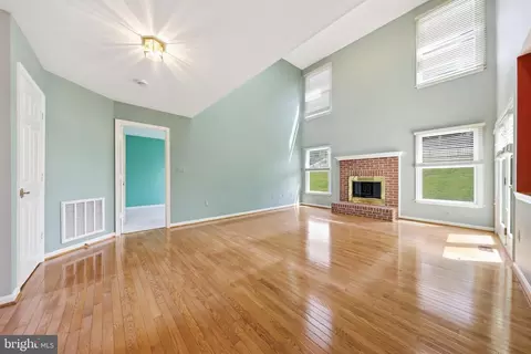 Living - 6101 Fieldcrest Dr, Frederick, MD 21701 photo 5 of 8