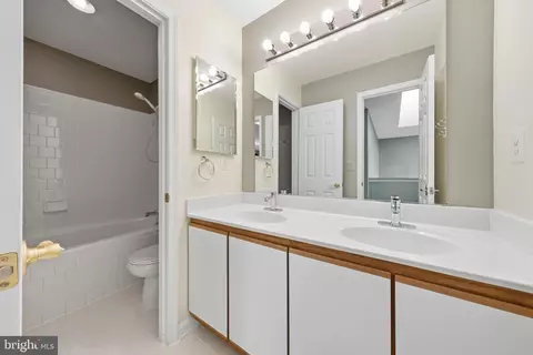 Bath - 6101 Fieldcrest Dr, Frederick, MD 21701 photo 4 of 5