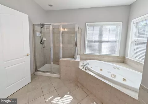 Bath - 2647 Monocacy Ford Rd, Frederick, MD 21701 photo 2 of 5