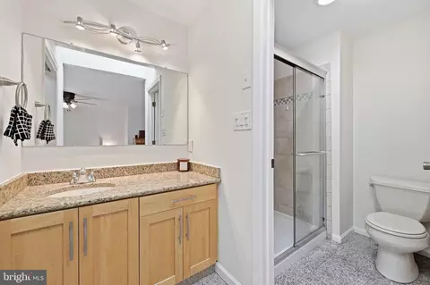 Bath - 7990 Schooner Ct, Frederick, MD 21701 photo 2 of 3