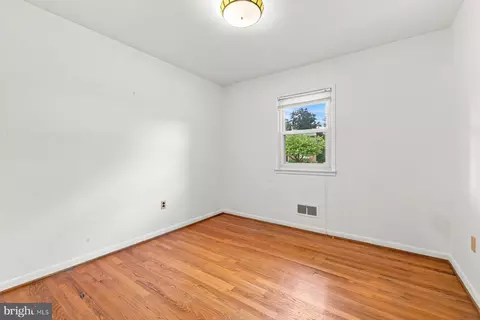 Bedroom - 802 Young Pl, Frederick, MD 21702 photo 1 of 4