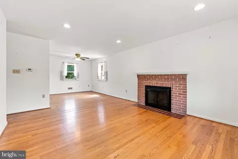 Living - 802 Young Pl, Frederick, MD 21702 photo 1 of 5