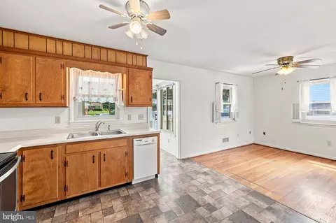 Kitchen - 802 Young Pl, Frederick, MD 21702 photo 2 of 2