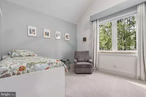 Bedroom - 4833 Reels Mill Rd, Frederick, MD 21704 photo 4 of 7