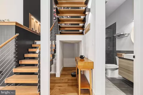 Entry Way - 4833 Reels Mill Rd, Frederick, MD 21704 photo 5 of 11