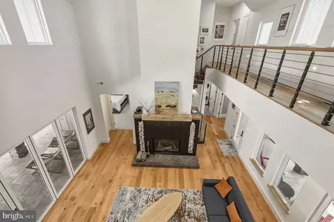 Entry Way - 4833 Reels Mill Rd, Frederick, MD 21704 photo 8 of 11