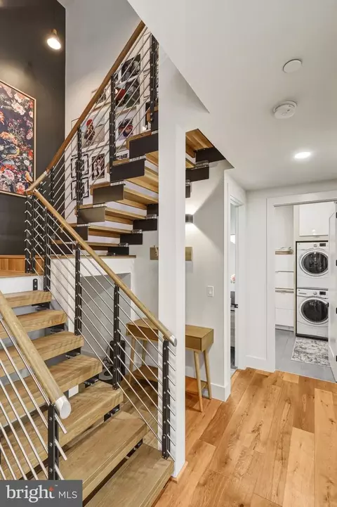 Entry Way - 4833 Reels Mill Rd, Frederick, MD 21704 photo 4 of 11