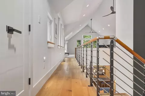 Entry Way - 4833 Reels Mill Rd, Frederick, MD 21704 photo 10 of 11