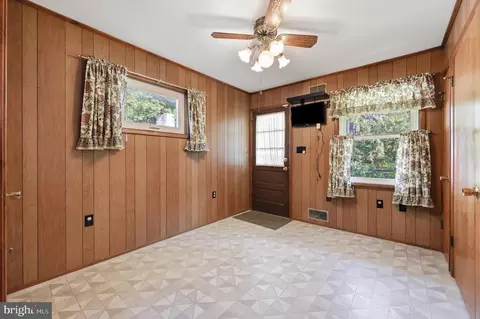 Entry Way - 114 Fairview Ave, Frederick, MD 21701 photo 1 of 3