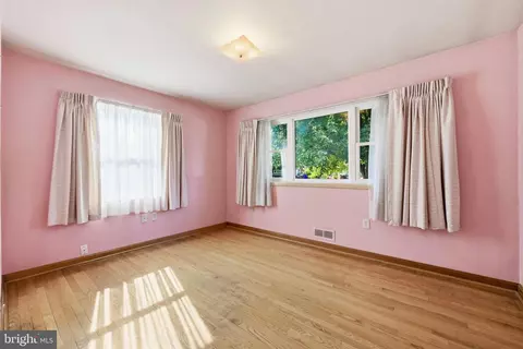 Bedroom - 114 Fairview Ave, Frederick, MD 21701 photo 2 of 5