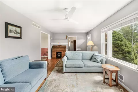 Living - 902 Pine Ave, Frederick, MD 21701 photo 2 of 2