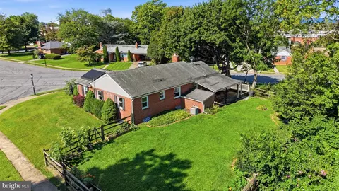 View/Area - 902 Pine Ave, Frederick, MD 21701 photo 1 of 7