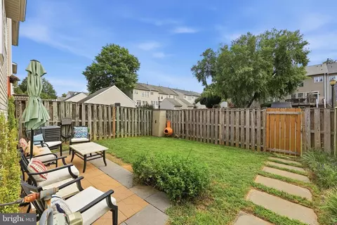 Exterior - 1728 Derrs Sq E, Frederick, MD 21701 photo 4 of 16
