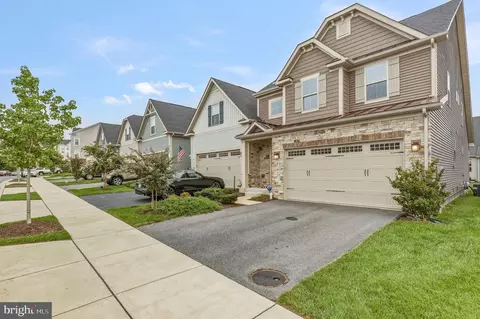Exterior - 6141 Dock St, Frederick, MD 21703 photo 3 of 6