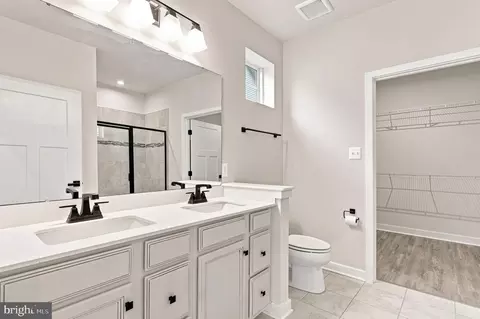 Bath - 6141 Dock St, Frederick, MD 21703 photo 1 of 3
