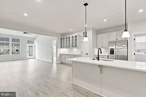Entry Way - 6141 Dock St, Frederick, MD 21703 photo 1 of 14