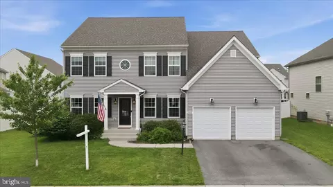 Exterior - 2003 Cohasset Ct, Frederick, MD 21702 photo 2 of 4