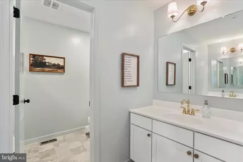 Bath - 2003 Cohasset Ct, Frederick, MD 21702 photo 6 of 7