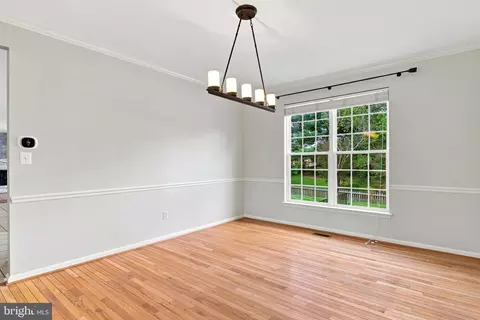 Dining - 4802 Clarendon Dr, Frederick, MD 21703 photo 2 of 3
