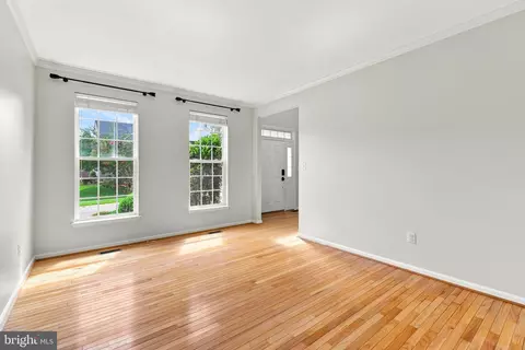 Living - 4802 Clarendon Dr, Frederick, MD 21703 photo 3 of 8