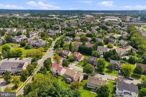 View/Area - 4802 Clarendon Dr, Frederick, MD 21703 photo 4 of 7