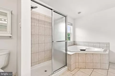 Bath - 4802 Clarendon Dr, Frederick, MD 21703 photo 5 of 6