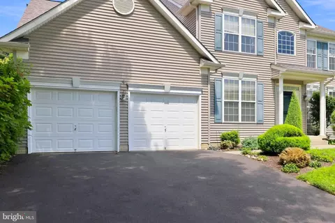 Exterior - 4802 Clarendon Dr, Frederick, MD 21703 photo 4 of 14