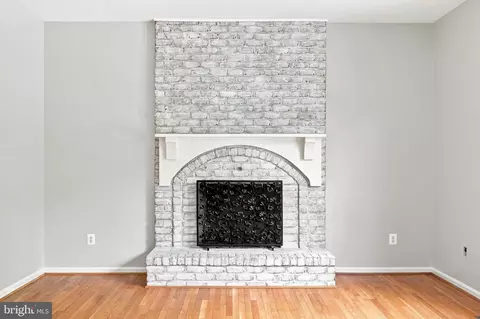 Living - 4802 Clarendon Dr, Frederick, MD 21703 photo 7 of 8