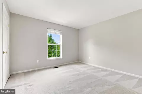 Bedroom - 4802 Clarendon Dr, Frederick, MD 21703 photo 3 of 6