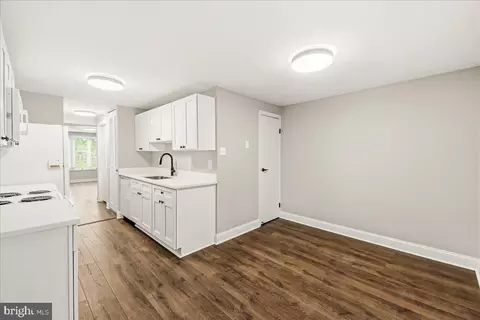 Entry Way - 424 Heather Ridge Dr, Frederick, MD 21702 photo 1 of 2
