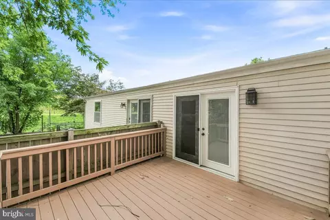 Exterior - 424 Heather Ridge Dr, Frederick, MD 21702 photo 3 of 9