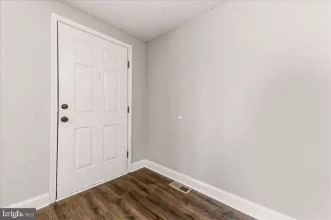 Entry Way - 424 Heather Ridge Dr, Frederick, MD 21702 photo 2 of 2