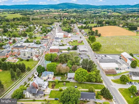 View/Area - 19 E Main St, Middletown, MD 21769 photo 3 of 10